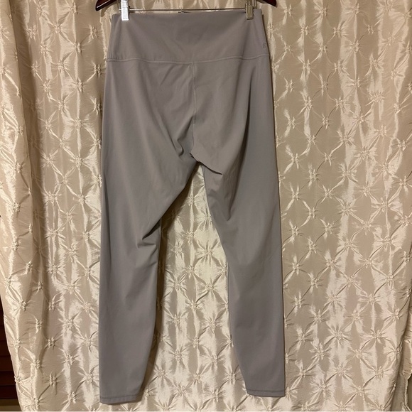 Everlane Perform Gray High Waist Leggings Athletic Yoga Performance - Picture 4 of 11